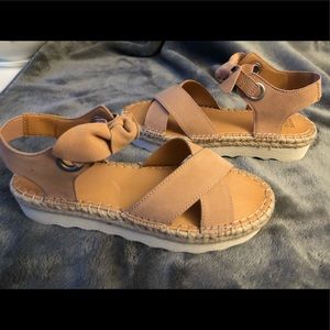 Frye Lula Bow Sandal